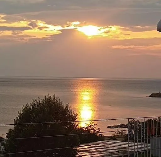 Vavel House Apartman *